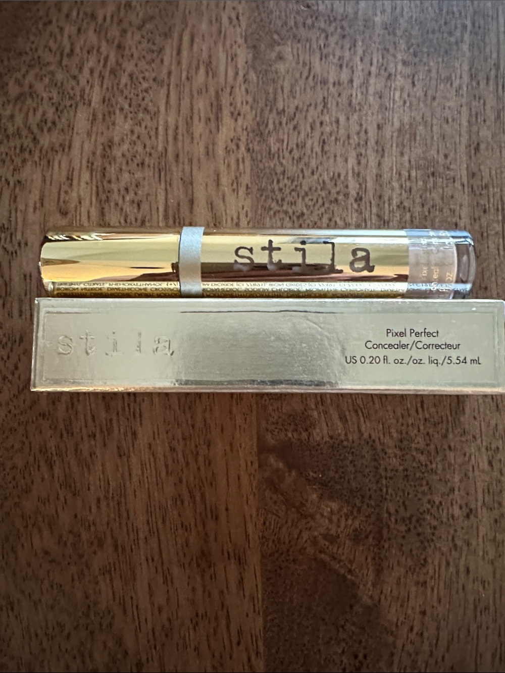 BNIB Stila Pixel Perfect Concealer in Medium 3